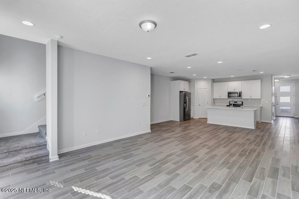 11282 MINNETTA Court