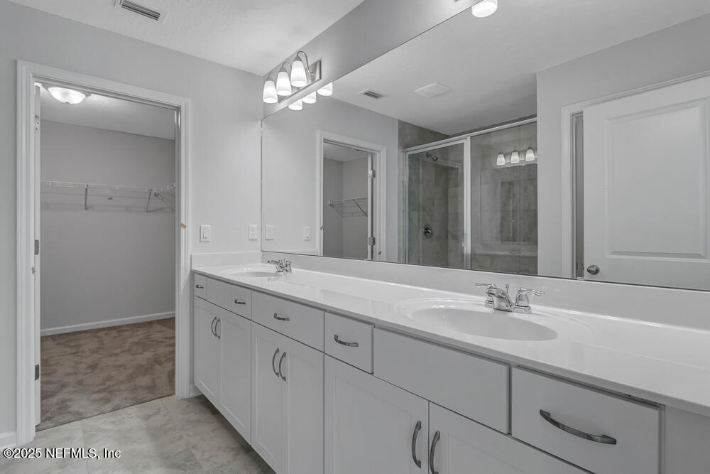 11282 MINNETTA Court