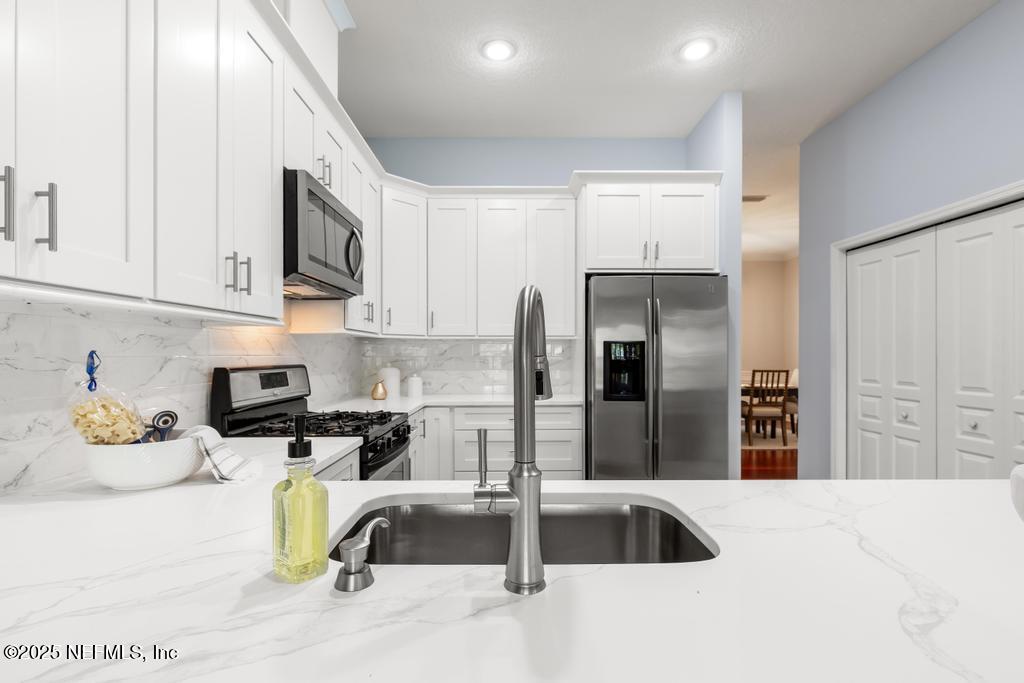 902 EAGLE POINT Drive, St. Augustine