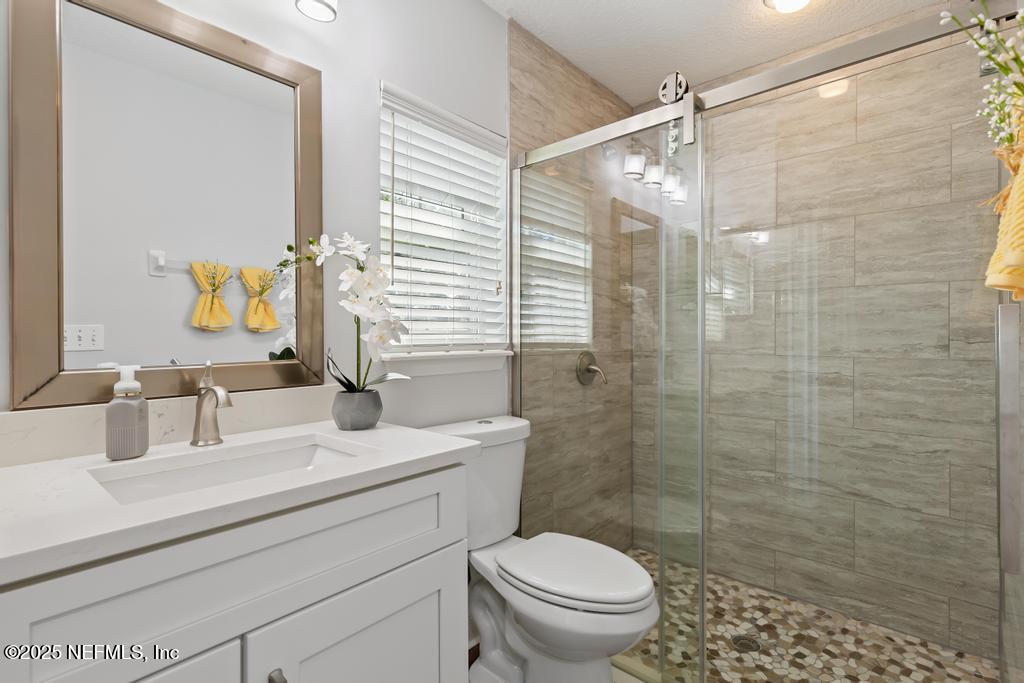 902 EAGLE POINT Drive, St. Augustine