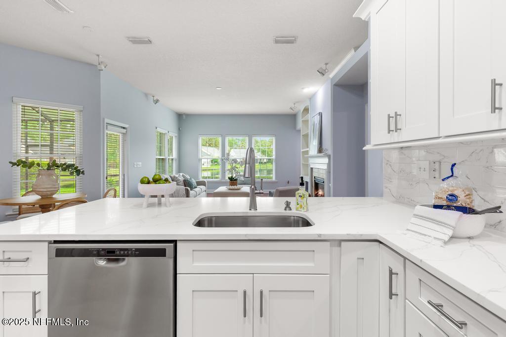 902 EAGLE POINT Drive, St. Augustine