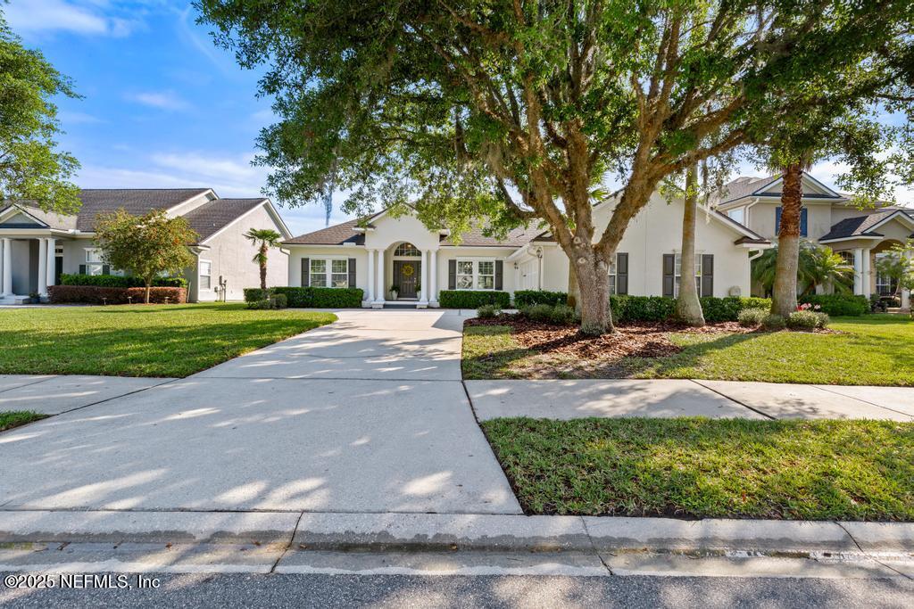 902 EAGLE POINT Drive, St. Augustine