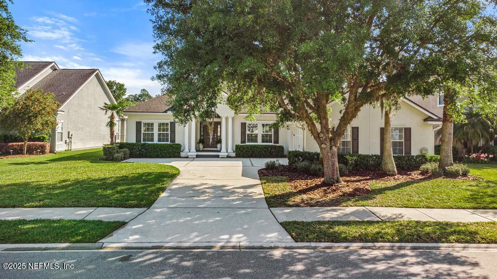 902 EAGLE POINT Drive, St. Augustine