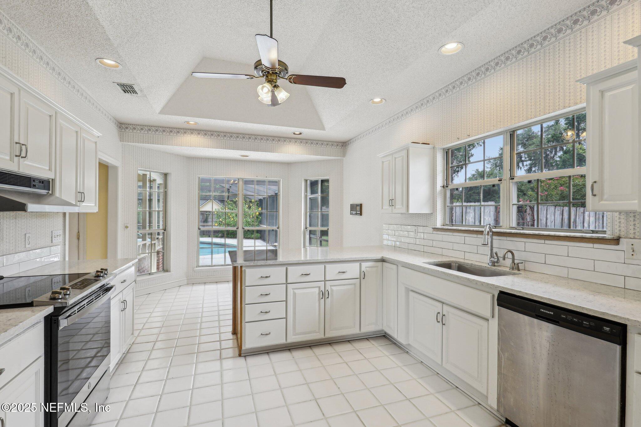 759 MATTERHORN Court, St. Johns