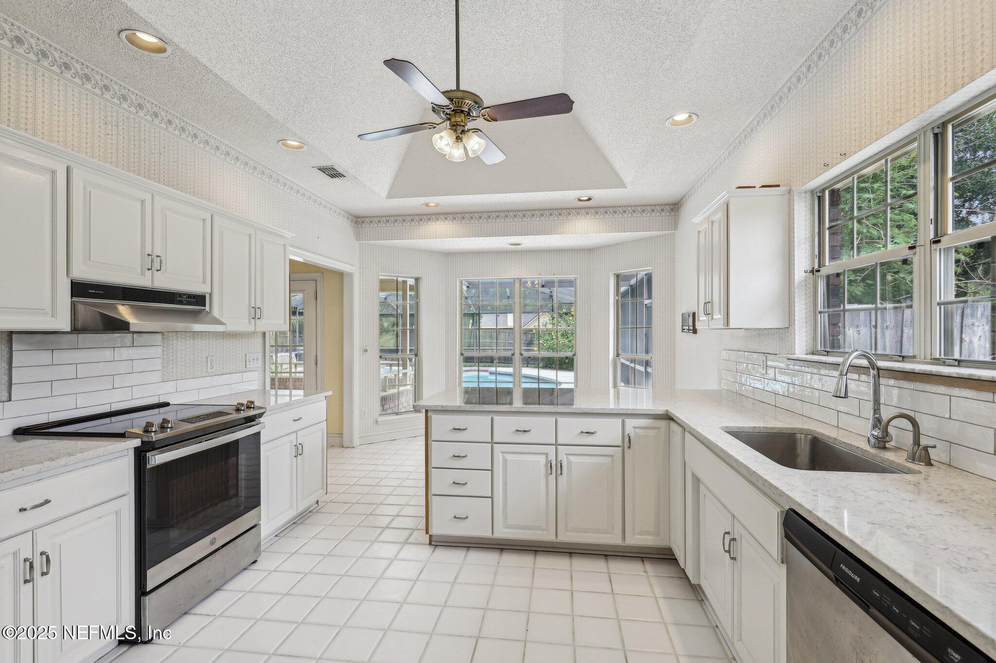 759 MATTERHORN Court, St. Johns
