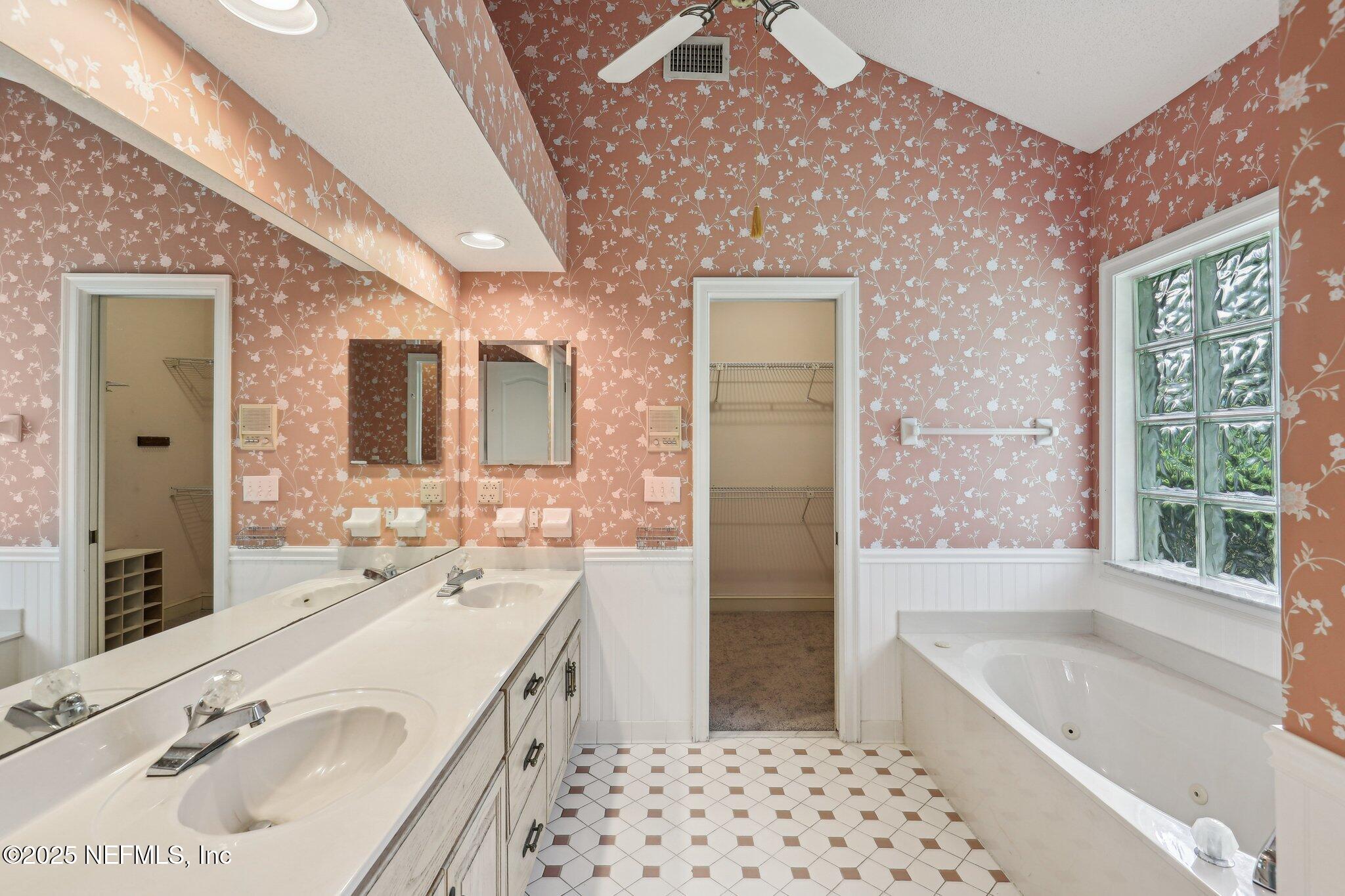 759 MATTERHORN Court, St. Johns