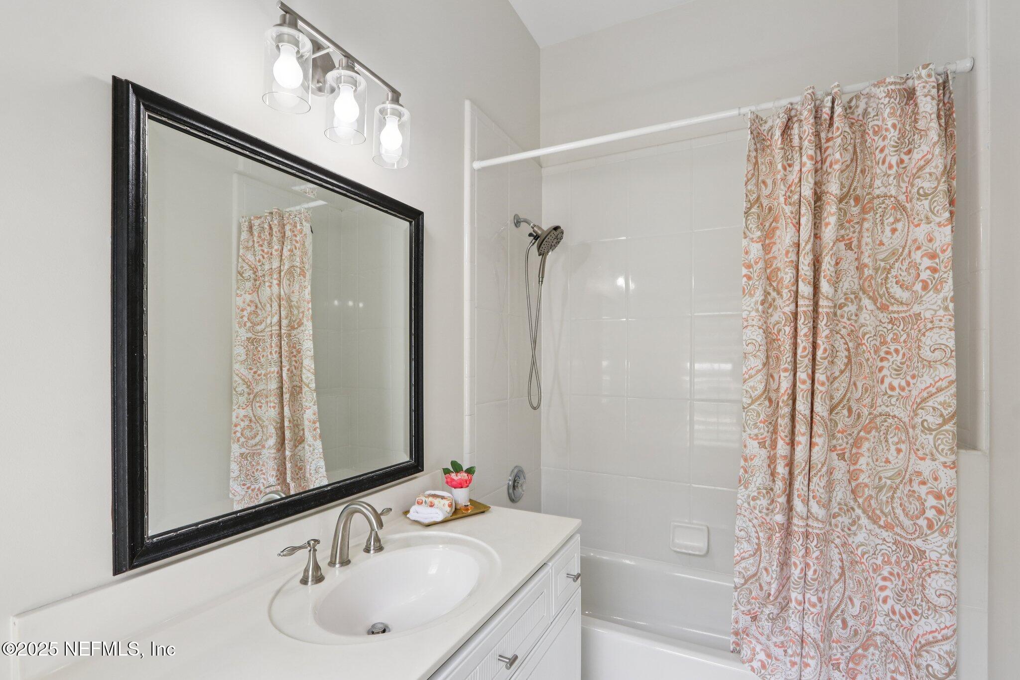 12844 BAY PLANTATION Drive