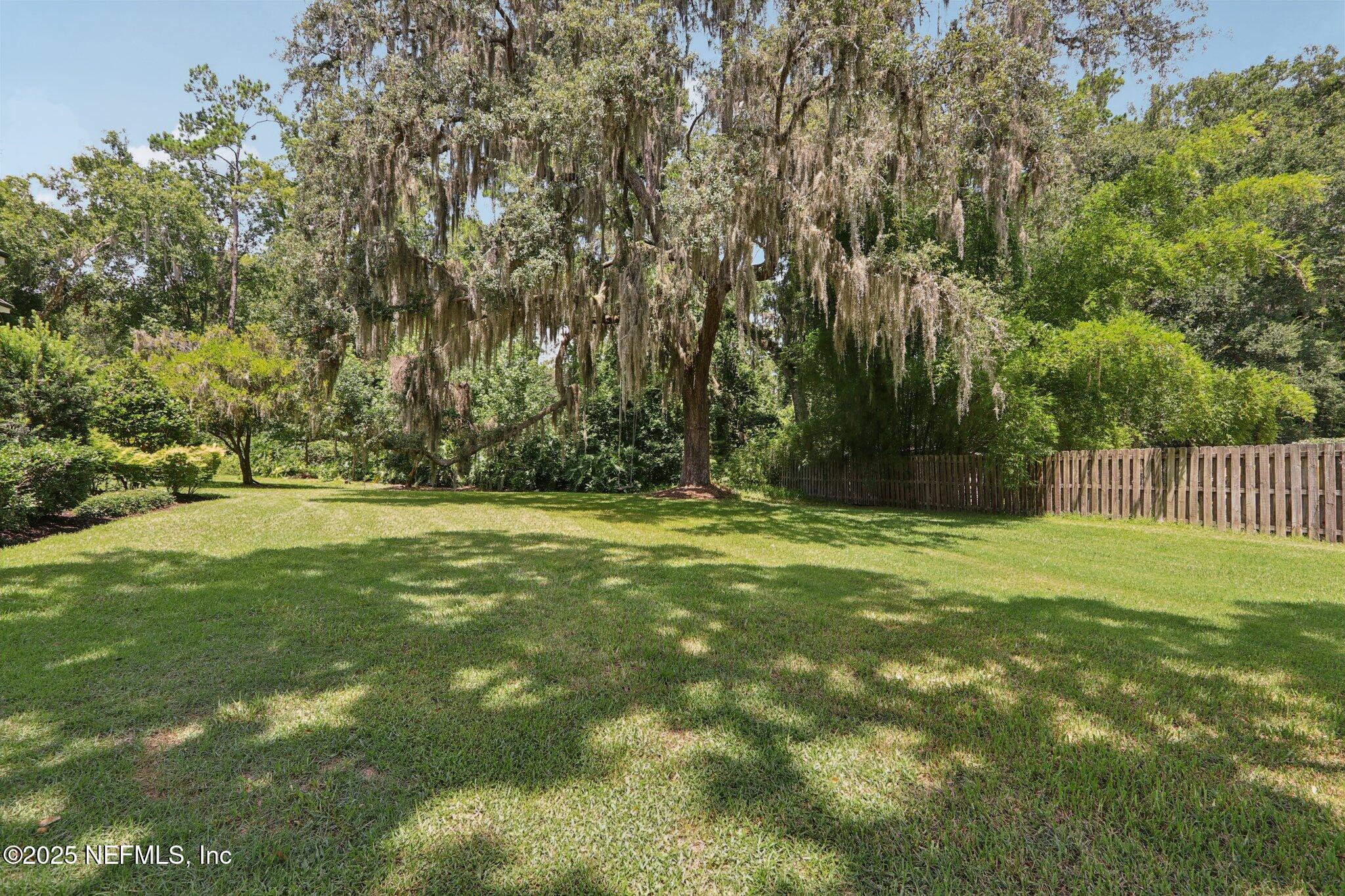 12844 BAY PLANTATION Drive