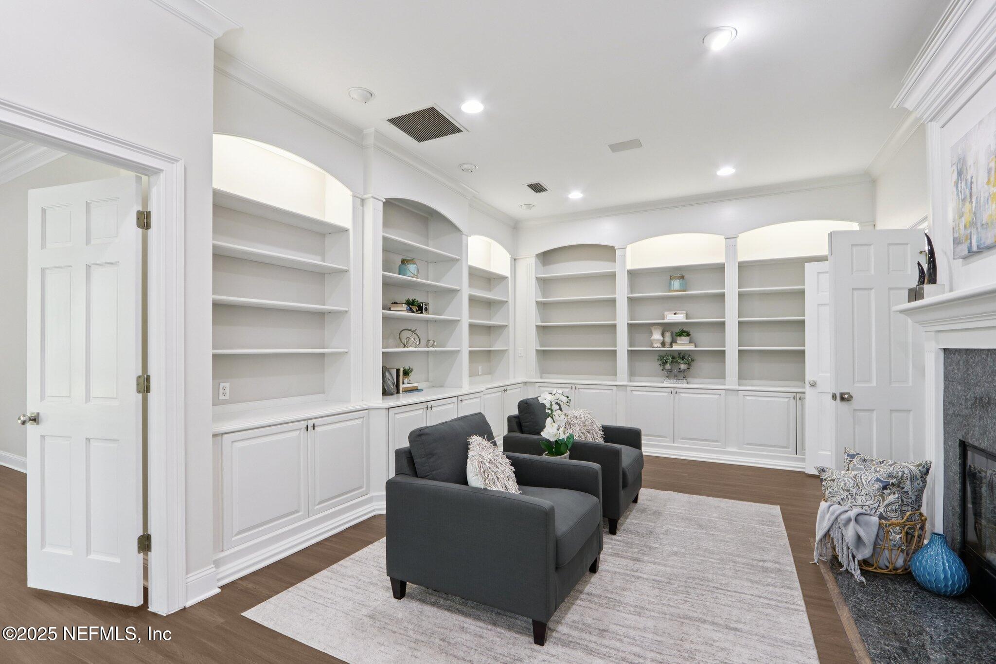 12844 BAY PLANTATION Drive