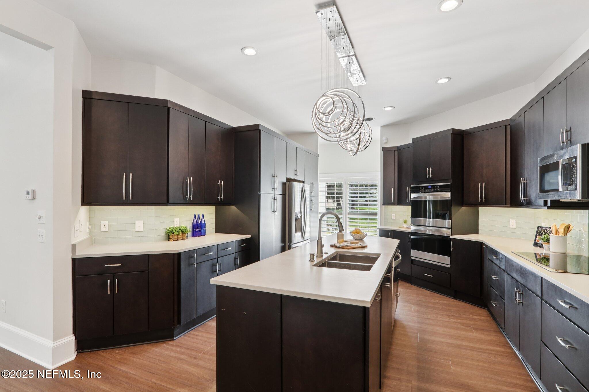 12844 BAY PLANTATION Drive