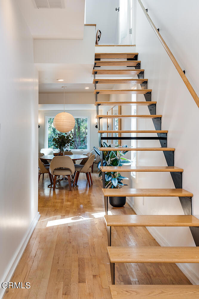 1825 Cerro Gordo Street