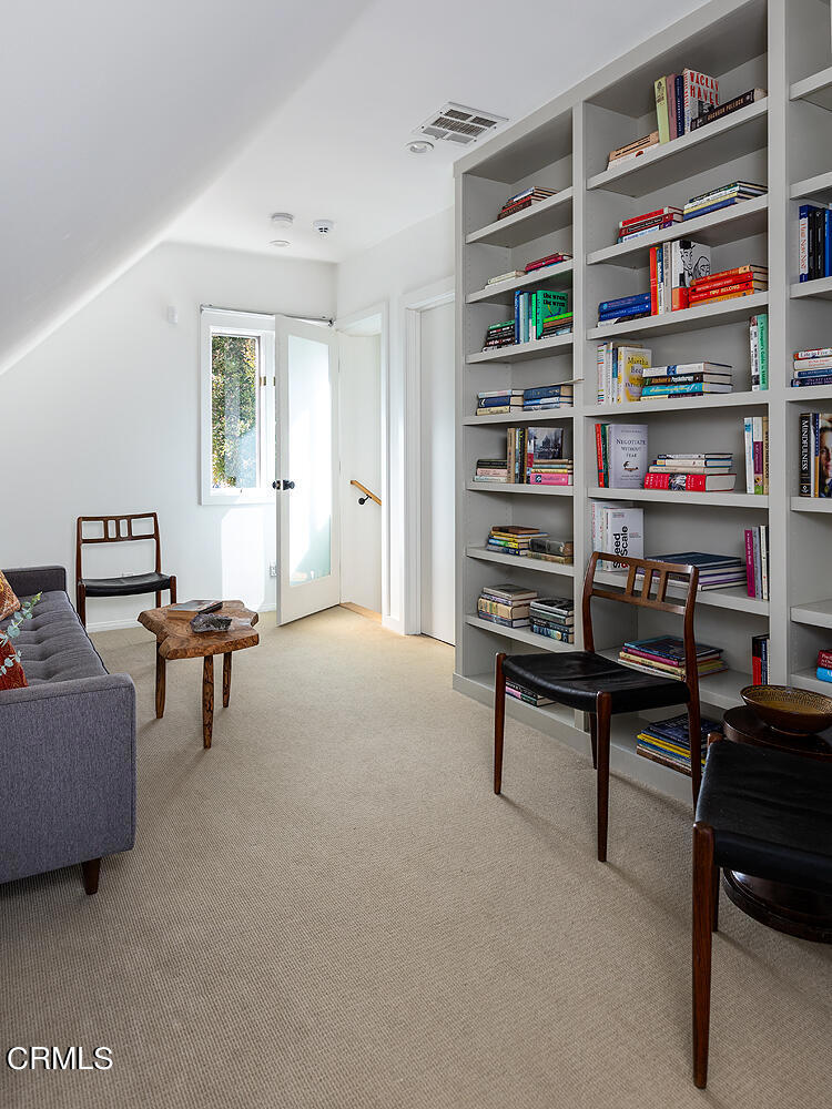 1825 Cerro Gordo Street