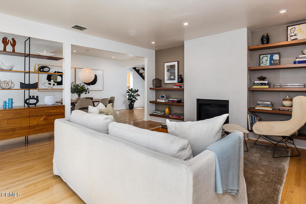 1825 Cerro Gordo Street