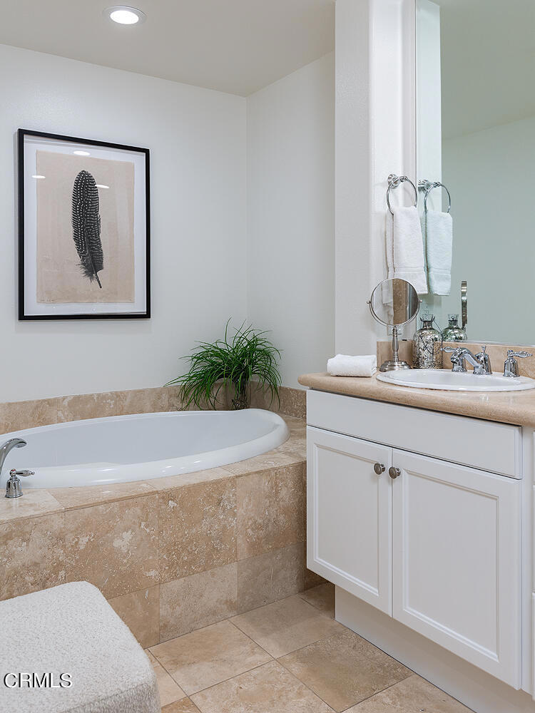 128 N Oak Knoll Avenue 305