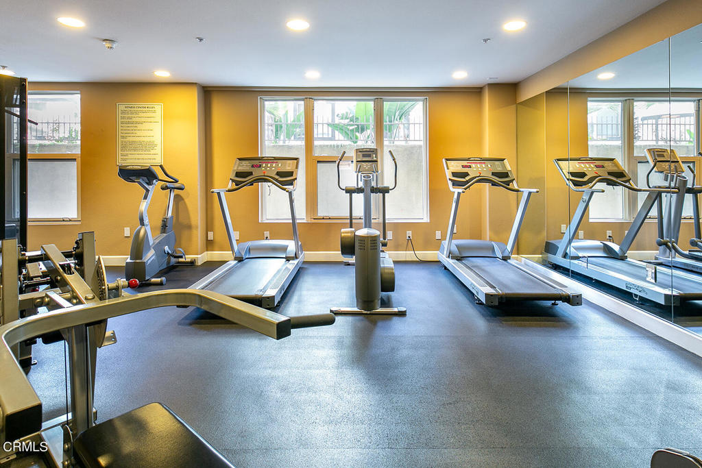 128 N Oak Knoll Avenue 305