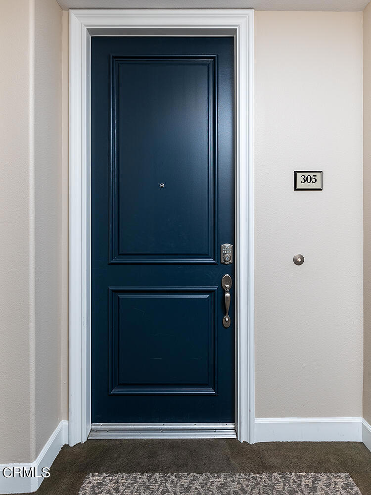 128 N Oak Knoll Avenue 305