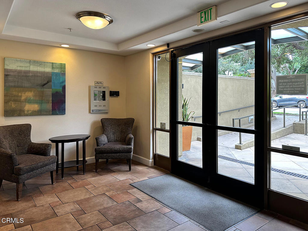 128 N Oak Knoll Avenue 305