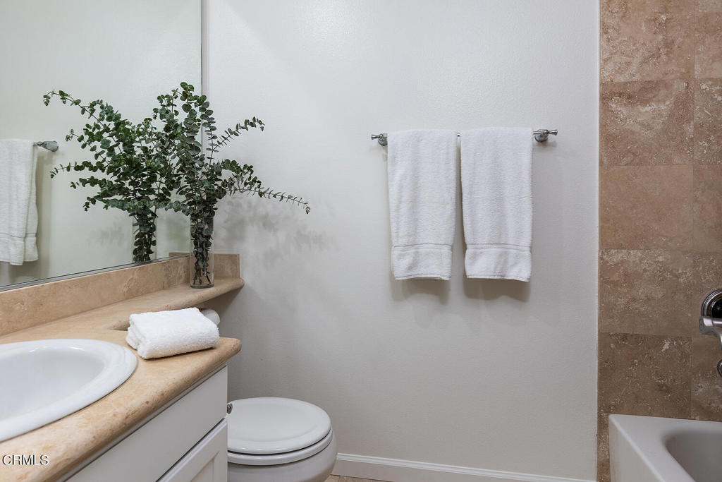 128 N Oak Knoll Avenue 305