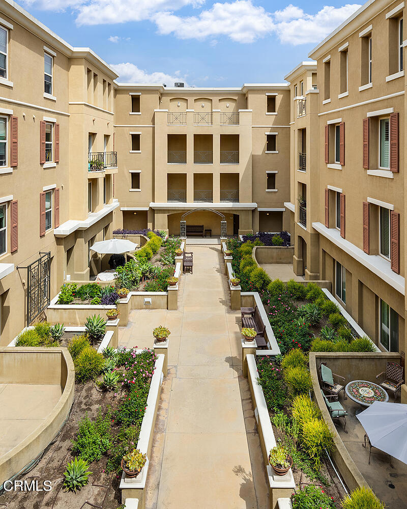 128 N Oak Knoll Avenue 305