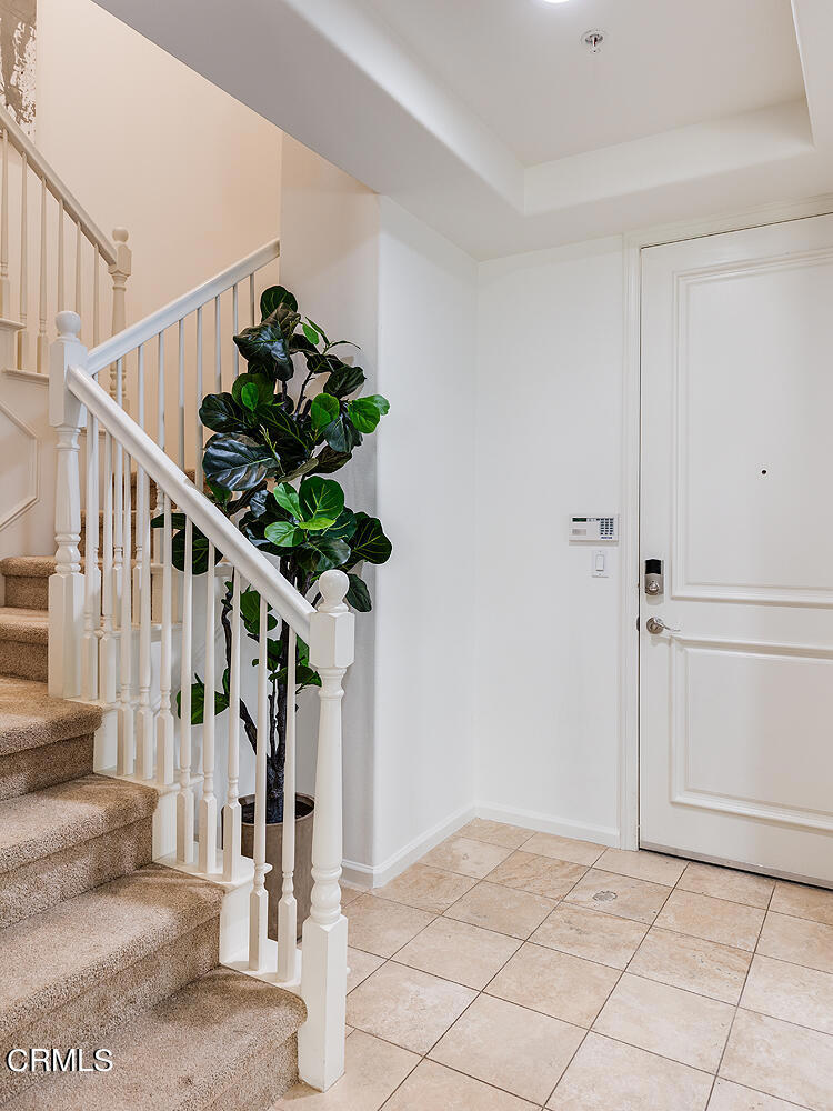 128 N Oak Knoll Avenue 305