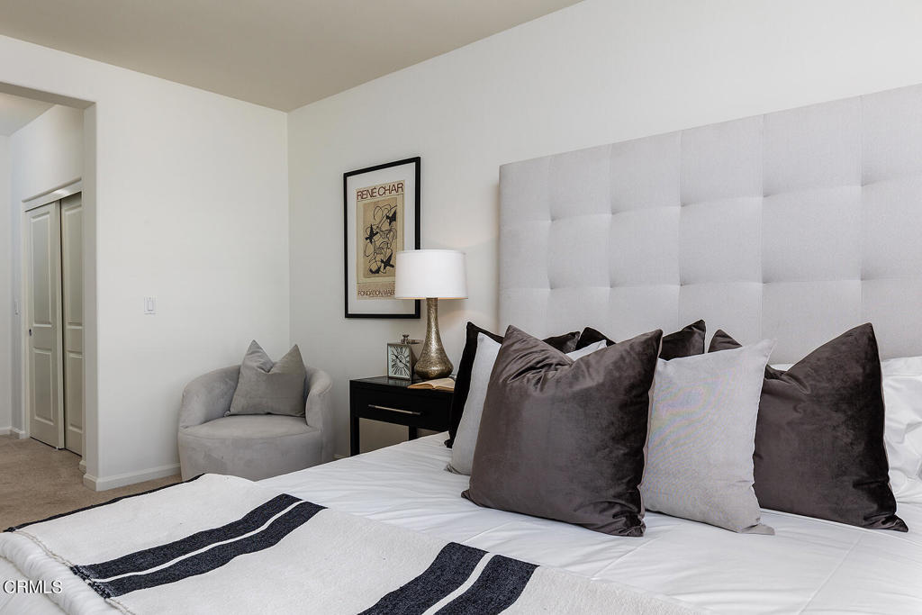 128 N Oak Knoll Avenue 305