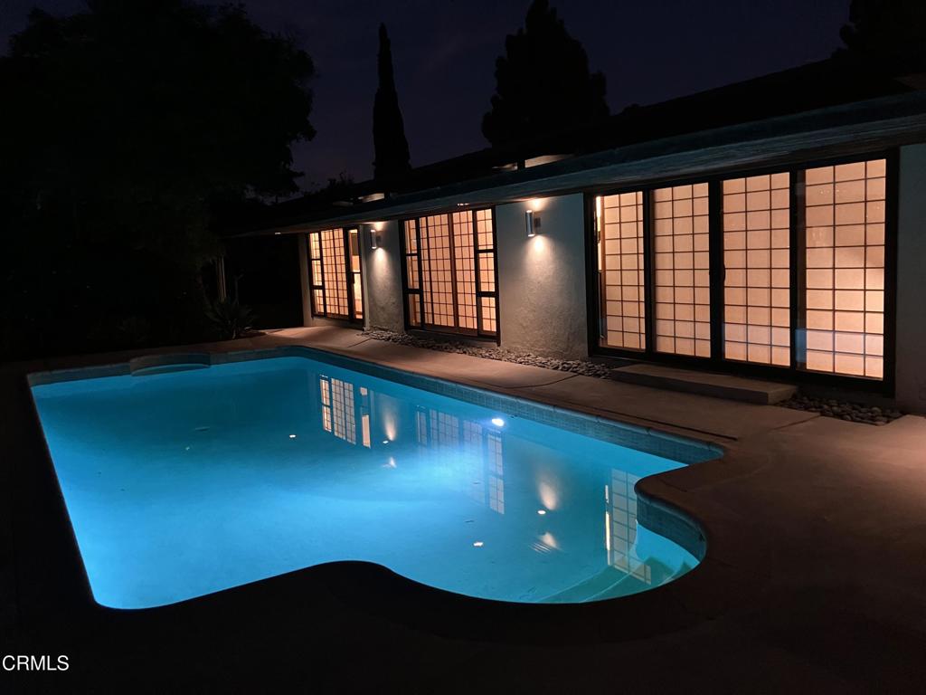2333 Hidalgo Avenue