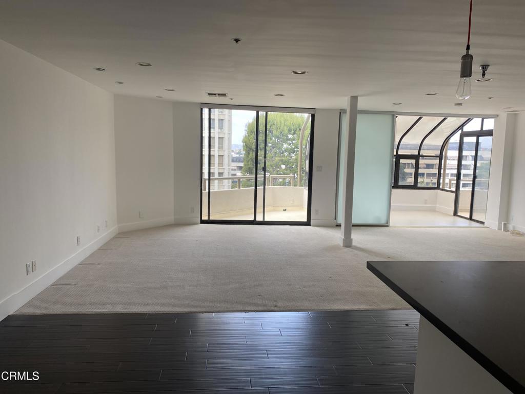 121 S Hope Street 408