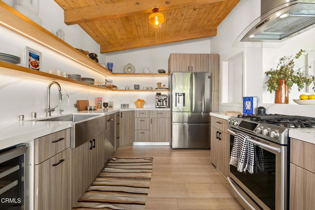 6201 1/4 Saylin Lane