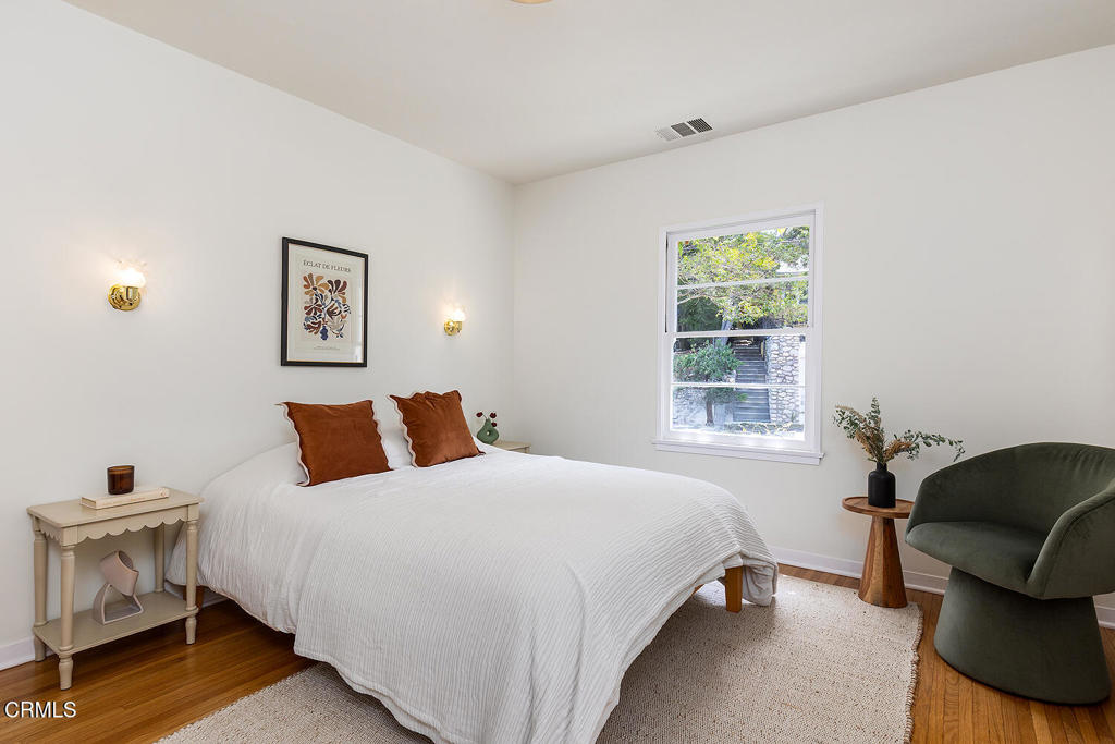 834 N Ave. 63