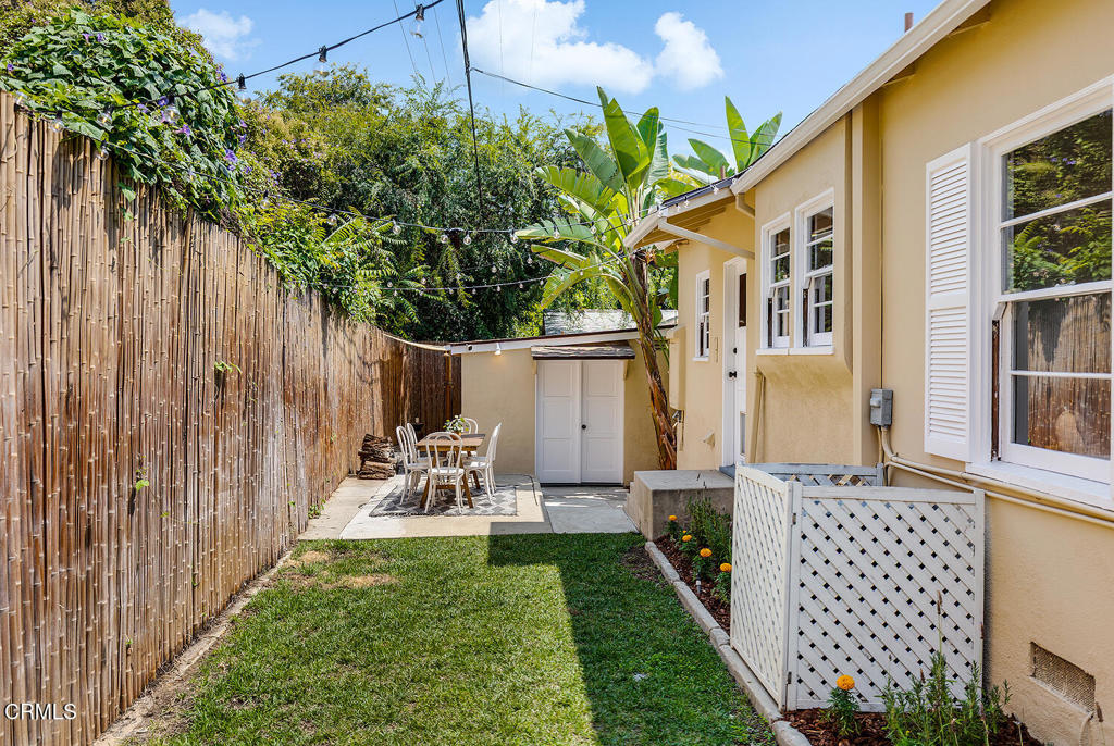 834 N Ave. 63