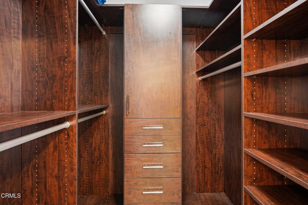 121 S Hope Street 408