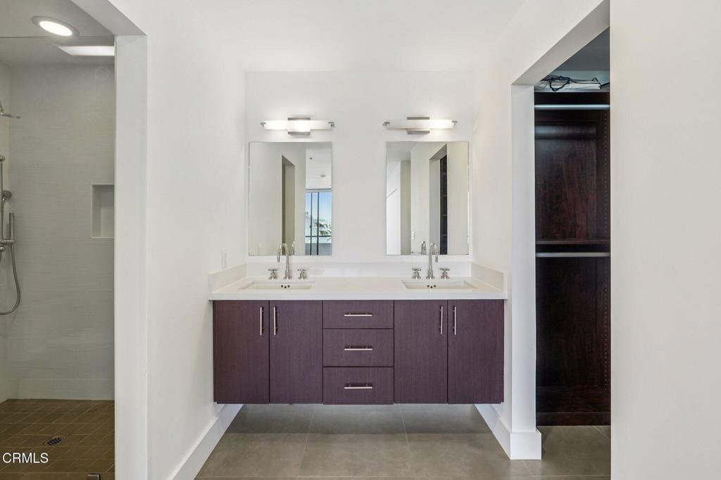 121 S Hope Street 408