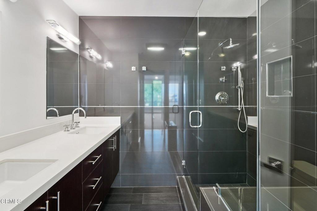 121 S Hope Street 408