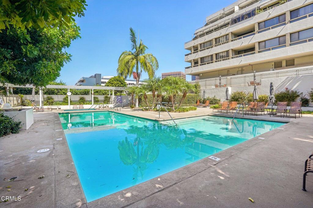 121 S Hope Street 408