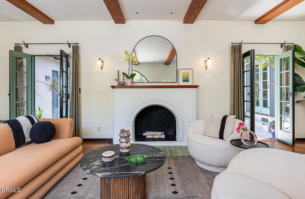 3177 Lake Hollywood Drive