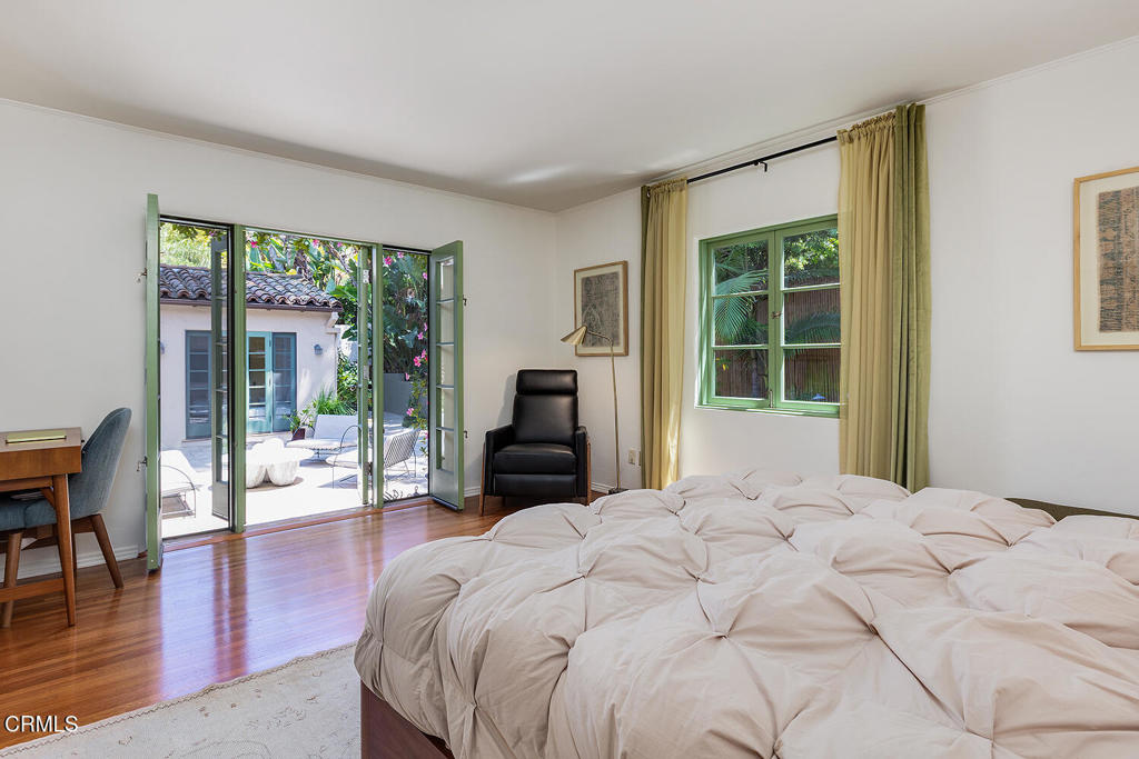3177 Lake Hollywood Drive