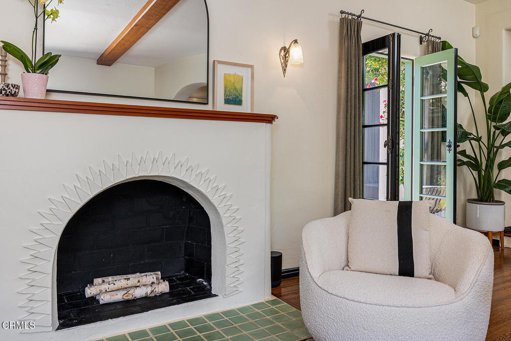 3177 Lake Hollywood Drive