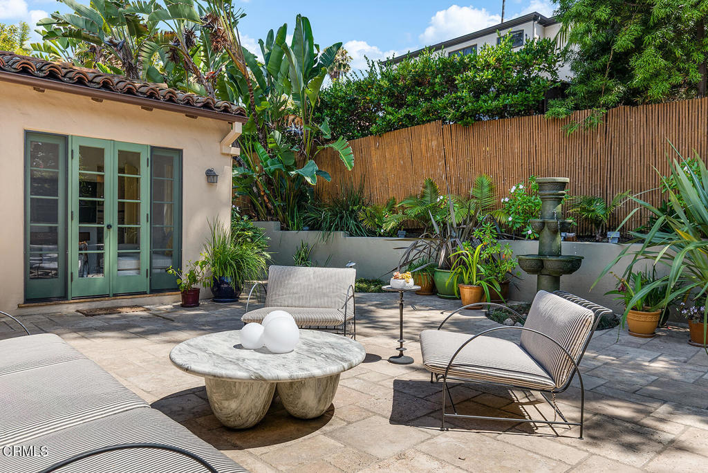 3177 Lake Hollywood Drive