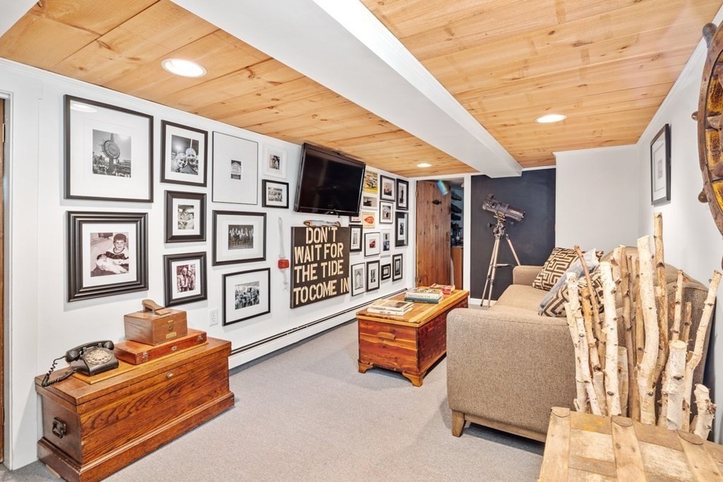 5 Maple Street # 5