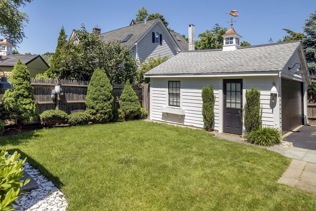 5 Maple Street # 5