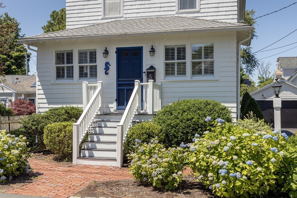 5 Maple Street # 5