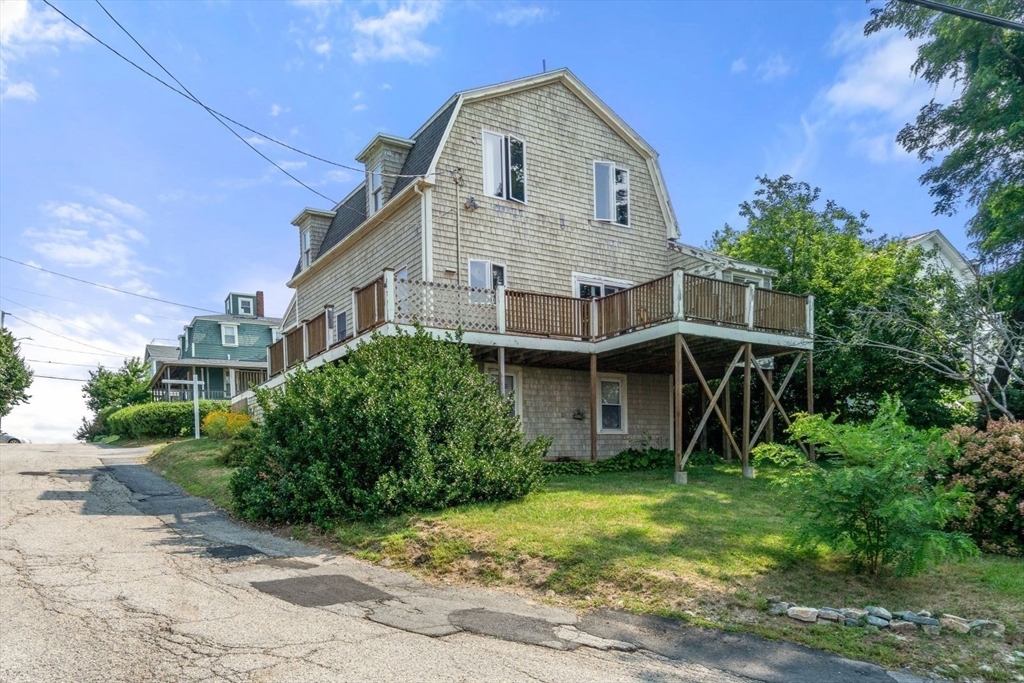 49 Summit Avenue