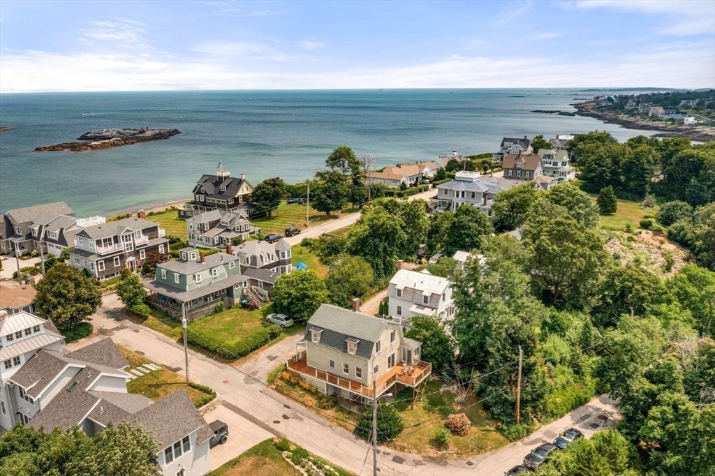 49 Summit Avenue