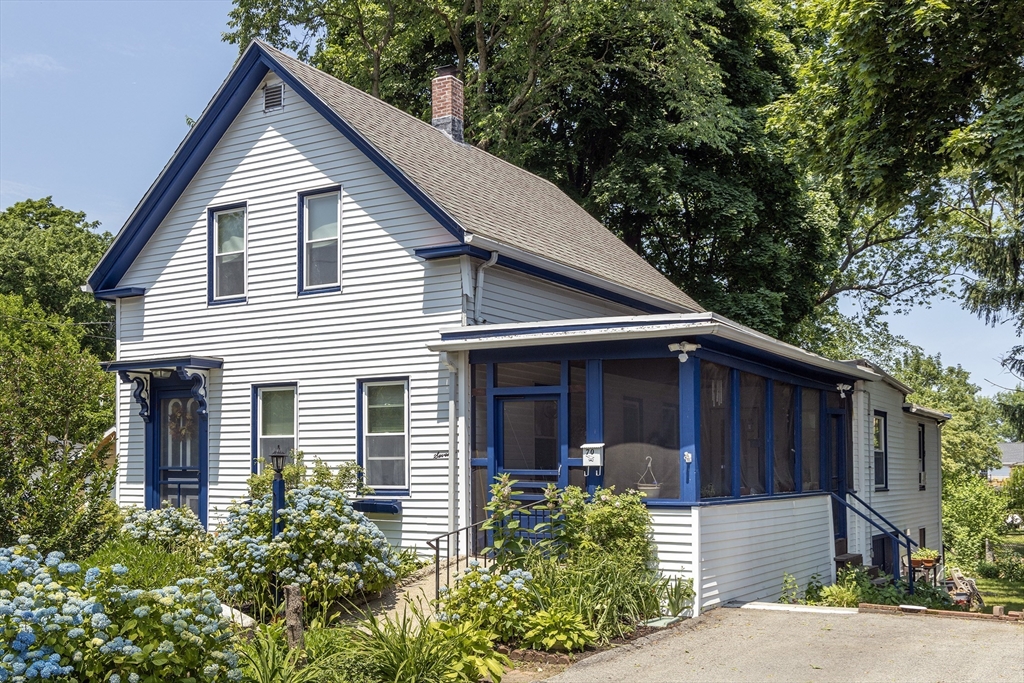 70 Myrtle St