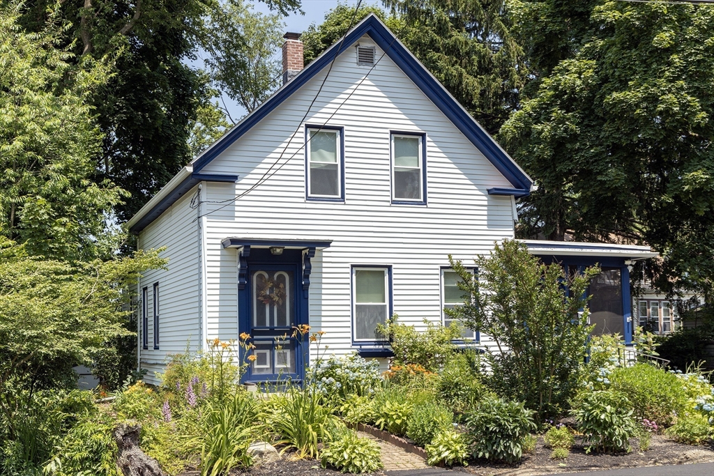70 Myrtle St