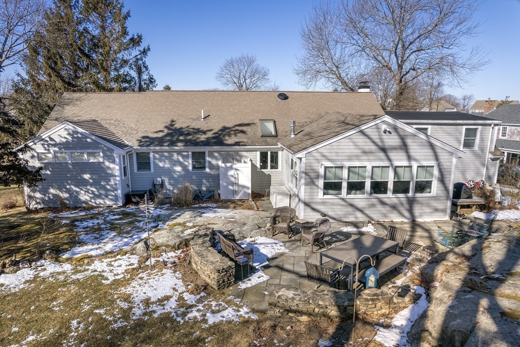52 Linden Dr