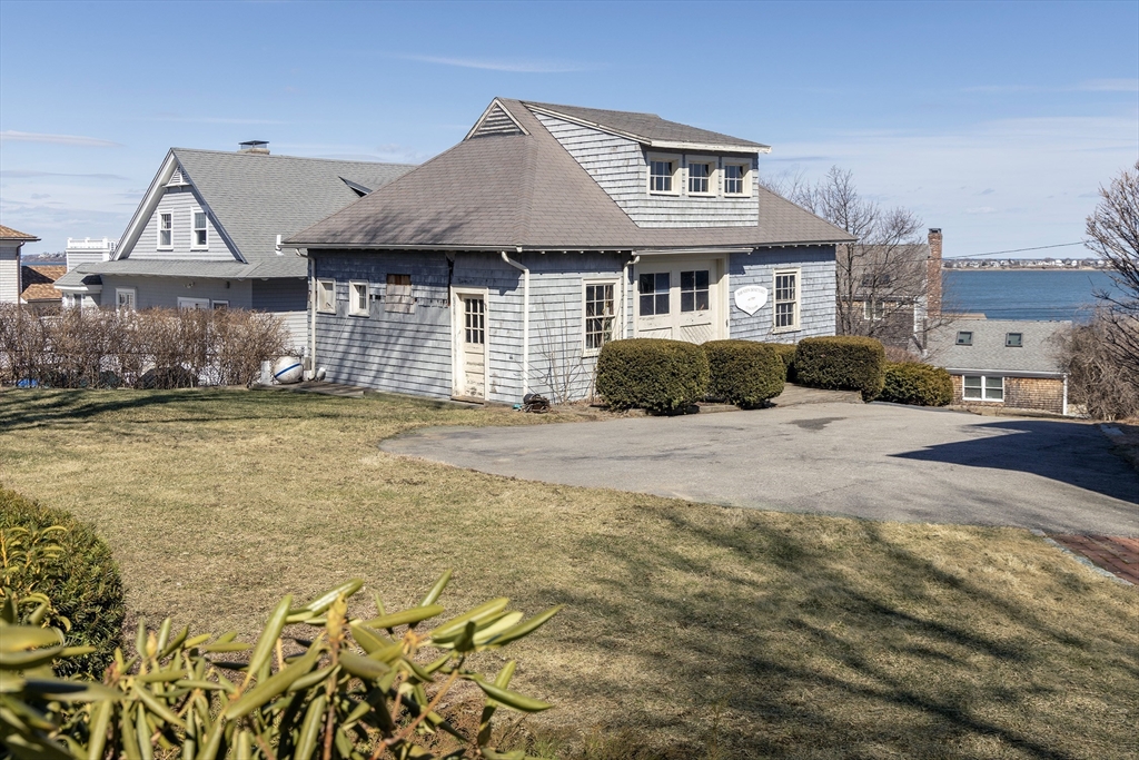4 Bay View Ave