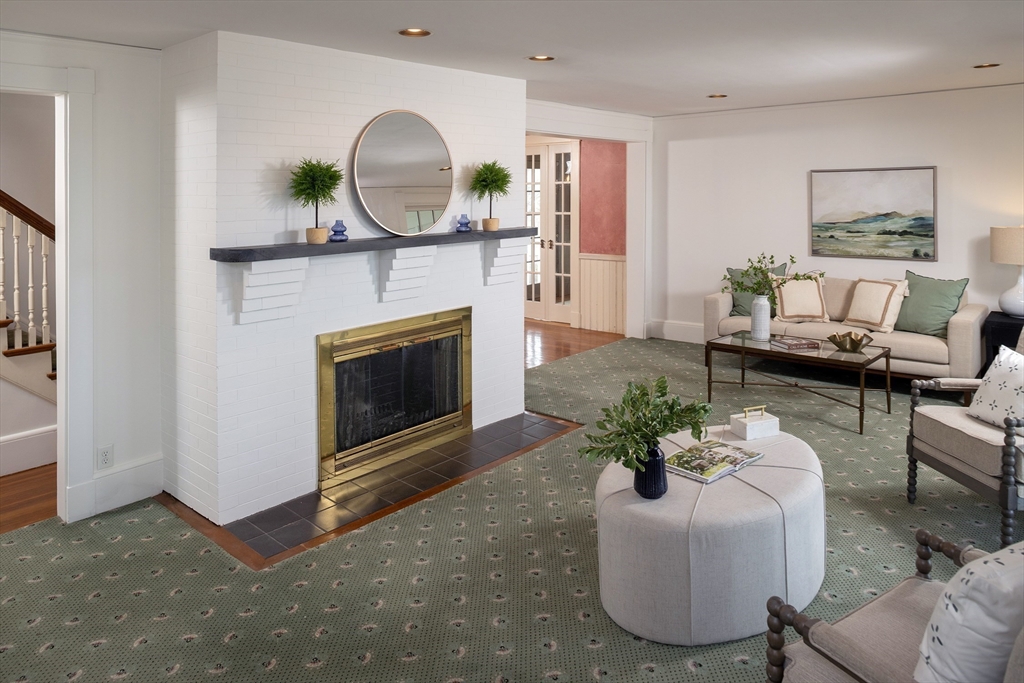 4 Bay View Ave