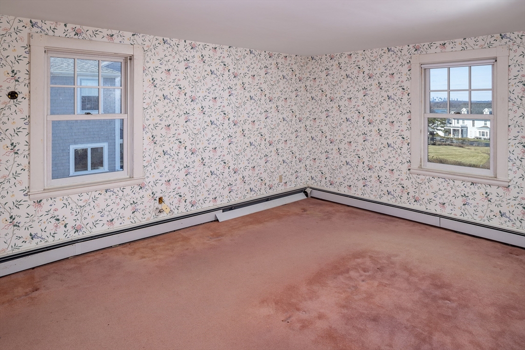 4 Bay View Ave