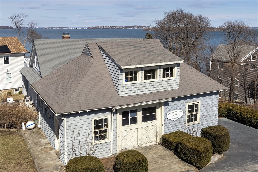 4 Bay View Ave